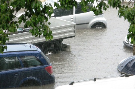 автомобиль в воде - на рынках европы